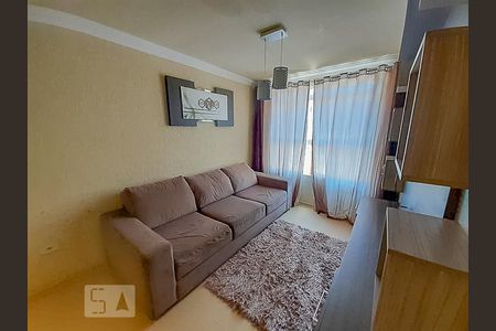 Sala de apartamento para alugar com 2 quartos, 55m² em Pinheirinho, Curitiba