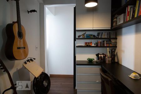 Apartamento à venda com 80m², 2 quartos e 1 vagaEscritório