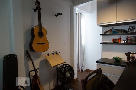 Apartamento à venda com 80m², 2 quartos e 1 vagaEscritório