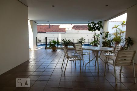 Apartamento à venda com 80m², 2 quartos e 1 vagaÁrea comum