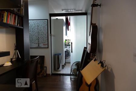 Apartamento à venda com 80m², 2 quartos e 1 vagaEscritório