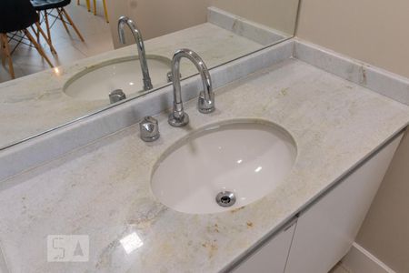 Detalhe do Banheiro de apartamento à venda com 1 quarto, 54m² em Alphaville Industrial, Barueri