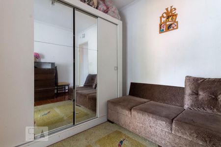 Quarto 2` de casa para alugar com 3 quartos, 200m² em Itaquera, São Paulo