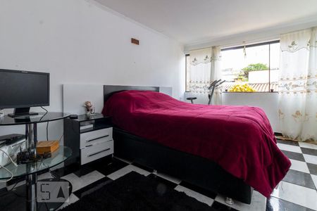 Quarto 1 de casa para alugar com 3 quartos, 200m² em Itaquera, São Paulo