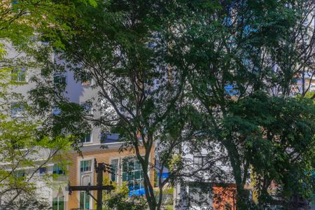 Apartamento para alugar com 180m², 4 quartos e 2 vagas Apartamento para alugar com 180m², 4 quartos e 2 vagasVista da Suite 2