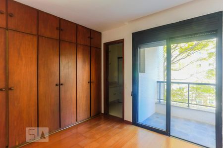Apartamento para alugar com 180m², 4 quartos e 2 vagas Apartamento para alugar com 180m², 4 quartos e 2 vagasSuite 1