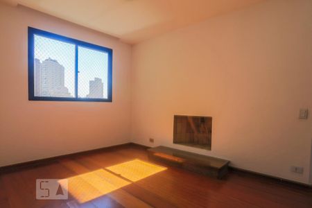 Apartamento para alugar com 180m², 4 quartos e 2 vagas Apartamento para alugar com 180m², 4 quartos e 2 vagasSala