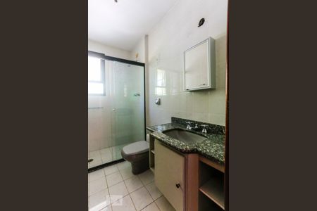 Apartamento para alugar com 180m², 4 quartos e 2 vagas Apartamento para alugar com 180m², 4 quartos e 2 vagasBanheiro Social