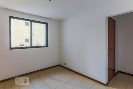 Apartamento para alugar com 180m², 4 quartos e 2 vagas Apartamento para alugar com 180m², 4 quartos e 2 vagasCopa Cozinha