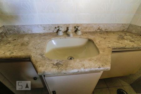 Apartamento para alugar com 180m², 4 quartos e 2 vagas Apartamento para alugar com 180m², 4 quartos e 2 vagasBanheiro da Suite 2
