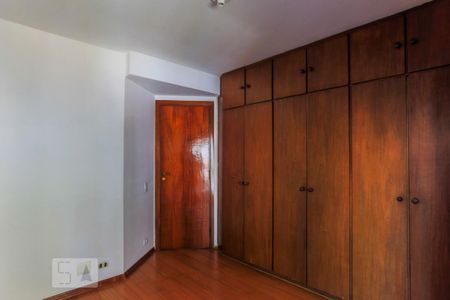 Apartamento para alugar com 180m², 4 quartos e 2 vagas Apartamento para alugar com 180m², 4 quartos e 2 vagasSuite 1