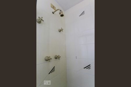 Apartamento para alugar com 180m², 4 quartos e 2 vagas Apartamento para alugar com 180m², 4 quartos e 2 vagasBanheiro da Suite 1