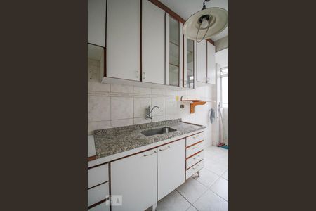 Apartamento à venda com 84m², 2 quartos e sem vagaCozinha