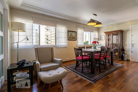 Apartamento para alugar com 85m², 2 quartos e 1 vagaSala