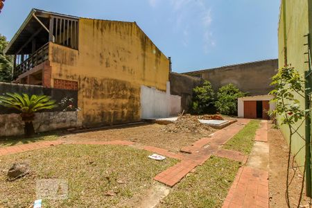 Casa à venda com 650m², 6 quartos e 6 vagasTerreno Fundos