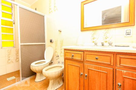 Casa à venda com 650m², 6 quartos e 6 vagasBanheiro Dormitorio 5  suite - Inferior