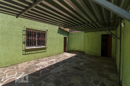 Garagem 1 de casa à venda com 6 quartos, 650m² em Sarandi, Porto Alegre
