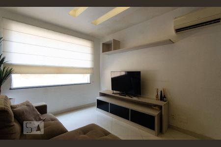 Sala de apartamento para alugar com 1 quarto, 40m² em Jardim Botânico, Rio de Janeiro