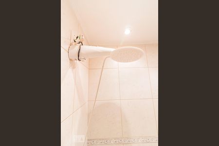 Chuveiro de apartamento para alugar com 1 quarto, 63m² em Centro Histórico, Porto Alegre