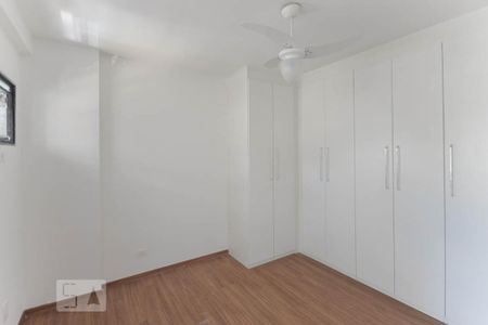 Apartamento para alugar com 70m², 2 quartos e 1 vagaSuíte