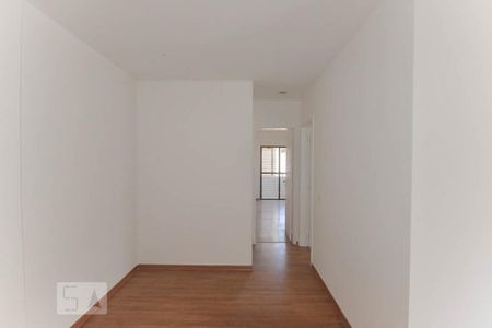 Apartamento para alugar com 70m², 2 quartos e 1 vagaSala