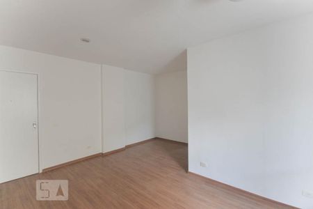 Apartamento para alugar com 70m², 2 quartos e 1 vagaSala