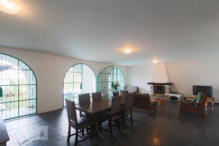 Casa para alugar com 520m², 4 quartos e 3 vagasSalão 