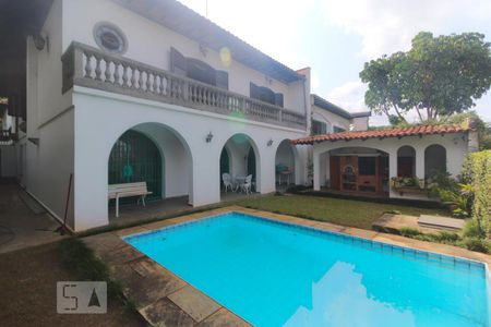 Casa para alugar com 520m², 4 quartos e 3 vagasPiscina