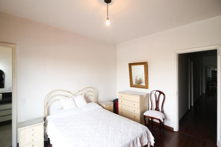 Casa para alugar com 520m², 4 quartos e 3 vagasSuíte 4