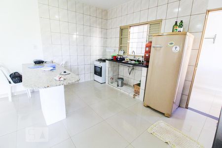 Cozinha de casa para alugar com 1 quarto, 100m² em St. Jaó, Goiânia
