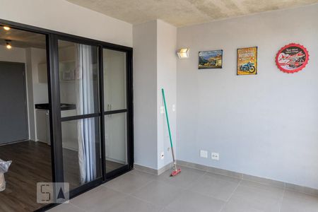 Varanda de kitnet/studio para alugar com 1 quarto, 30m² em Bom Retiro, São Paulo