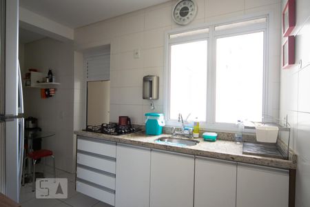 Apartamento à venda com 97m², 2 quartos e 2 vagasCozinha