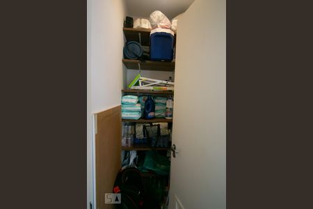 Apartamento à venda com 97m², 2 quartos e 2 vagasDespensa