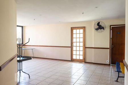 Apartamento à venda com 120m², 3 quartos e 1 vaga Apartamento à venda com 120m², 3 quartos e 1 vagaÁrea comum - Salão de festas