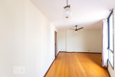 Apartamento à venda com 120m², 3 quartos e 1 vaga Apartamento à venda com 120m², 3 quartos e 1 vagaSuite