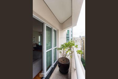 Varanda de apartamento à venda com 2 quartos, 133m² em Vila Olímpia, São Paulo