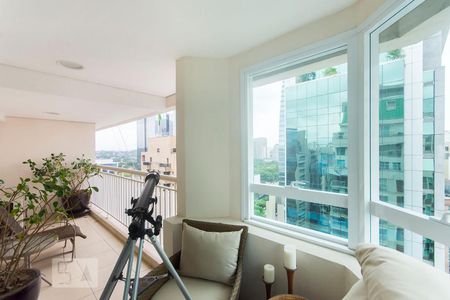 Apartamento à venda com 133m², 2 quartos e 2 vagasVaranda suite 02