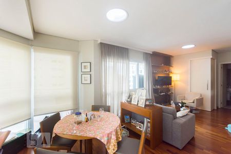 Sala de apartamento à venda com 2 quartos, 133m² em Vila Olímpia, São Paulo