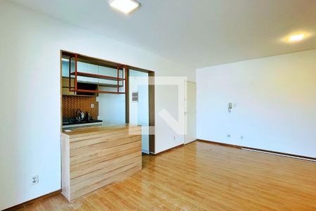 Apartamento para alugar com 90m², 3 quartos e 2 vagasSala