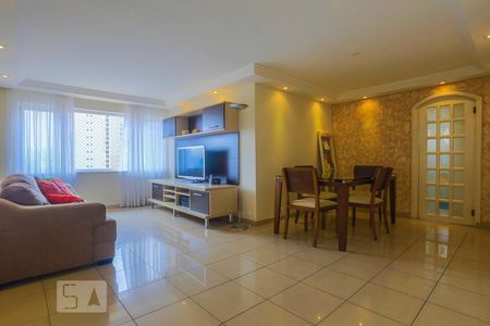 Sala  de apartamento à venda com 3 quartos, 108m² em Vila Santo Estéfano, São Paulo