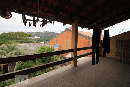 Casa de condomínio à venda com 250m², 6 quartos e 1 vagaSacada Dormitorios