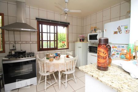 cozinha de casa de condomínio à venda com 6 quartos, 250m² em Bom Jesus, Porto Alegre