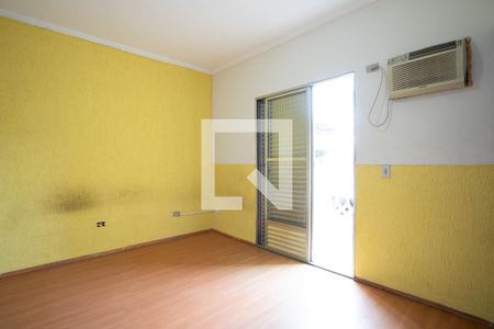 Suíte de casa à venda com 4 quartos, 190m² em Vila Santana, São Paulo