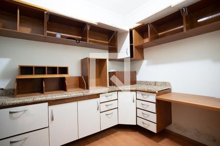 Casa à venda com 190m², 4 quartos e 1 vagaQuarto 4 / Escritório