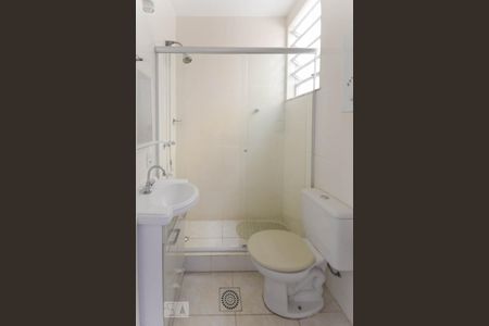 Apartamento para alugar com 53m², 3 quartos e sem vaga Apartamento para alugar com 53m², 3 quartos e sem vagaBanheiro