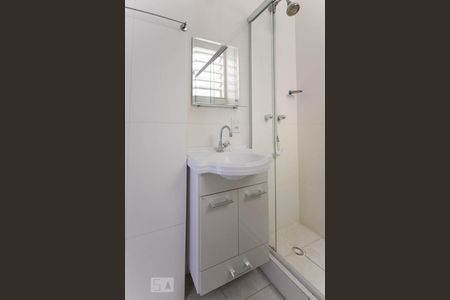 Apartamento para alugar com 53m², 3 quartos e sem vaga Apartamento para alugar com 53m², 3 quartos e sem vagaBanheiro