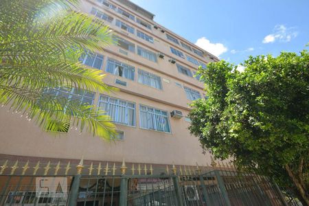 Apartamento para alugar com 53m², 3 quartos e sem vaga Apartamento para alugar com 53m², 3 quartos e sem vagaFachada