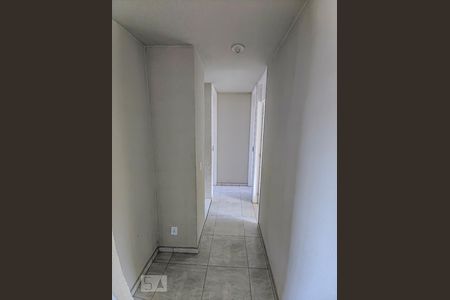 Corredor de apartamento para alugar com 3 quartos, 55m² em São Miguel, São Leopoldo