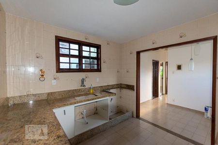 Casa à venda com 360m², 3 quartos e sem vagaCozinha