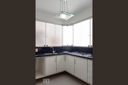 Apartamento para alugar com 121m², 3 quartos e 2 vagasCozinha